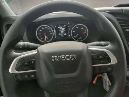 Iveco Daily Chassis Cabine FRIGO 12M3 160 CV ROUES JUMELEES HAYON CAISSE CAZAUX GROUPE CARRIER 3.5 T