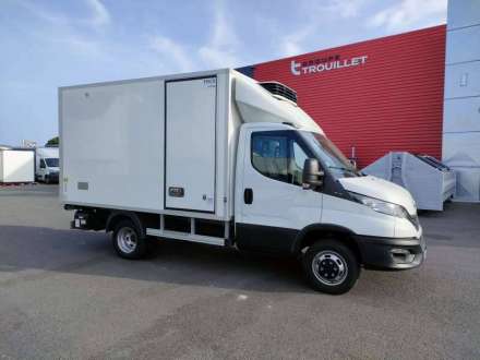 Iveco Daily Chassis Cabine FRIGO 12M3 160 CV ROUES JUMELEES HAYON CAISSE CAZAUX GROUPE CARRIER 3.5 T