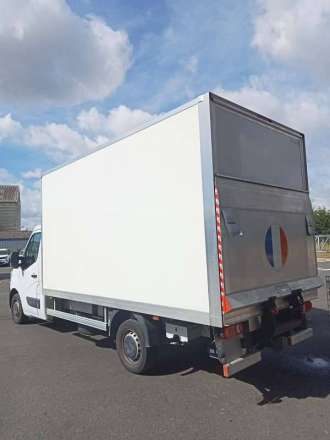 Renault Master Chassis Cabine 20M3 145 CV FOURGON HAYON 3.5T
