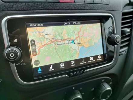 Iveco Daily Chassis Cabine FRIGO 12M3 160 CV ROUES JUMELEES HAYON CAISSE CAZAUX GROUPE CARRIER 3.5 T