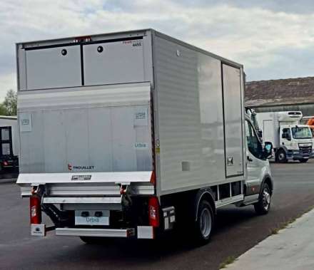 Ford Transit Chassis Cabine FRIGO 12M3 130 CV ROUES JUMELEES HAYON CAISSE CAZAUX GROUPE THERMOKING MONOTEMPERATURE V300 MAX 3,5 T