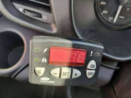 Iveco Daily Chassis Cabine FRIGO OPTION HAYON - 12M3 140 CV RJ CAISSE CAZAUX GROUPE CARRIER XARIOS 350 3,5 T