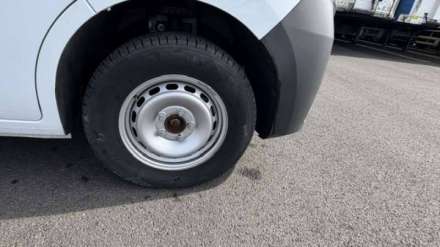 Renault Master Fourgon 20M3 145 CV FOURGON HAYON 3.5 T