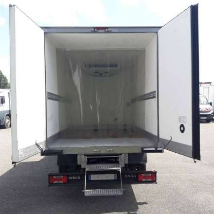 Iveco Daily Chassis Cabine FRIGO OPTION HAYON - 12M3 140 CV RJ CAISSE CAZAUX GROUPE CARRIER XARIOS 350 3,5 T