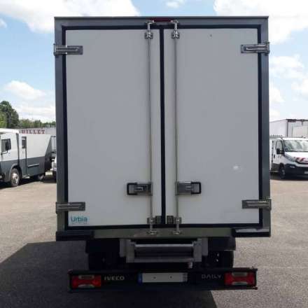 Iveco Daily Chassis Cabine FRIGO OPTION HAYON - 12M3 140 CV RJ CAISSE CAZAUX GROUPE CARRIER XARIOS 350 3,5 T