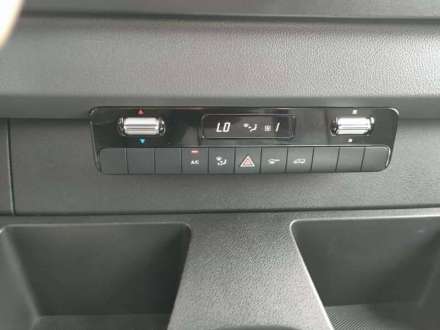 Mercedes-benz Sprinter Chassis Cabine 20M3 FOURGON HAYON 3.5 T