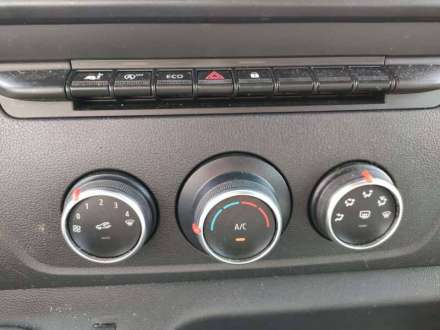 Nissan Nv400 Chassis Cabine 20M3 145 CV FOURGON HAYON 3.5 T