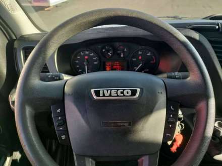 Iveco Daily Chassis Cabine FRIGO 12M3 140 CV RJ HAYON CAISSE CAZAUX GROUPE THERMOKING V300 MAX 3,5 T