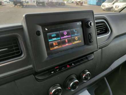 Renault Master Chassis Cabine 20 M3 CHASSIS-CABINE HAYON 3T5 DCI 145 CH