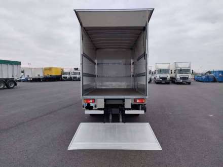 Nissan Interstar Fourgon 20M3 145 CV FOURGON HAYON 3.5 T