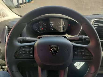 Peugeot Boxer Plancher Cabine 20M3 140 CV FOURGON PORTE ARRIERE RELEVANTE 3.5 T