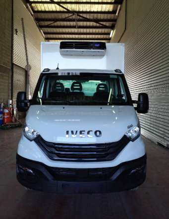 Iveco Daily Chassis Cabine 12M3 160 CV RJ HAYON GROUPE PULSOR MT 400 3,5 T