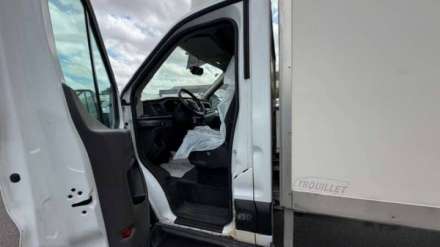 Ford Transit Chassis Cabine 20M3 130 CV FOURGON RJ HAYON 4 VERINS 3,5 T