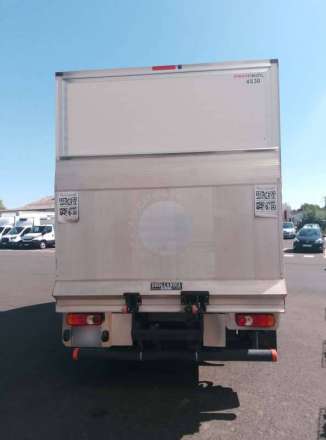 Nissan Interstar Fourgon 20M3 145 CV FOURGON HAYON 3.5 T