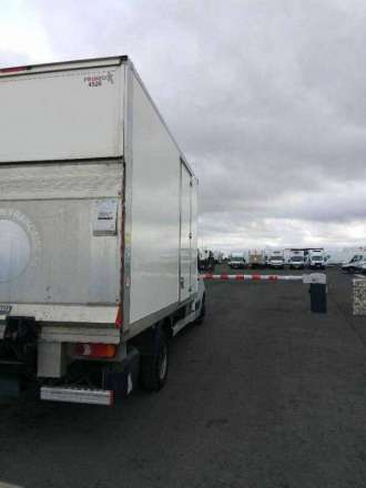 Nissan Interstar Fourgon 20M3 145 CV FOURGON HAYON 3.5 T