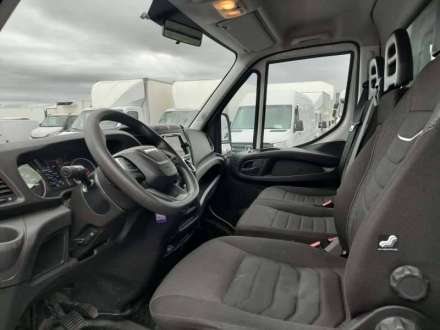 Iveco Daily Chassis Cabine 20M3 180 CV FOURGON RJ HAYON 3,5 T