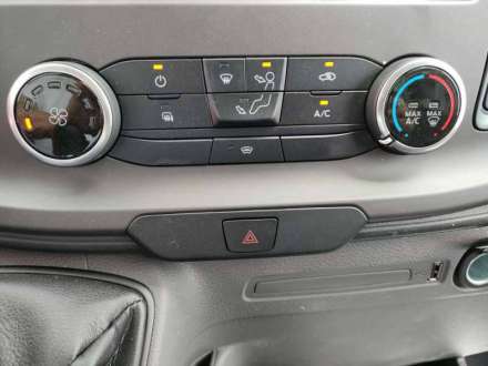 Ford Transit Chassis Cabine FRIGO 12M3 130 CV ROUES JUMELEES CAISSE CAZAUX GROUPE THERMOKING MONOTEMPERATURE V300 MAX 3,5 T