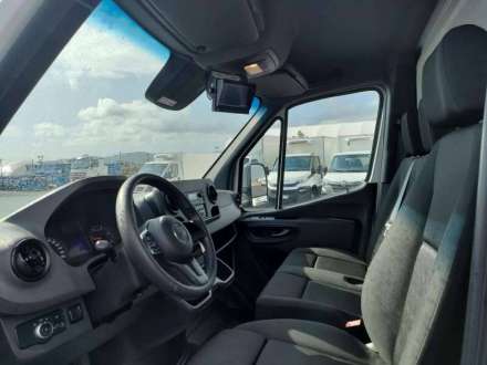 Mercedes Sprinter Chassis Cabine 12M3 160 CV RJ HAYON CAISSE CAZAUX GROUPE THERMOKING V300 MAX SPECTRUM 3,5 T