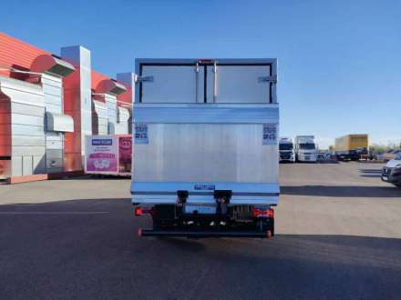 Iveco Daily Chassis Cabine FRIGO 12M3 140 CV RJ HAYON CAISSE CAZAUX GROUPE THERMOKING V300 MAX 3,5 T