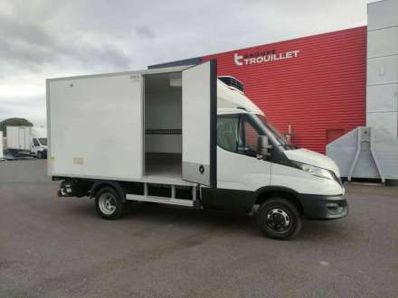 Iveco Daily Chassis Cabine FRIGO 12M3 160 CV ROUES JUMELEES HAYON CAISSE CAZAUX GROUPE CARRIER 3.5 T