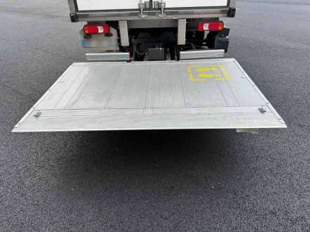 Iveco Daily Chassis Cabine FRIGO 12M3 160 CV RJ HAYON CAISSE CAZAUX GROUPE THERMOKING V300 MAX 3,5 T