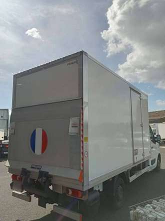 Renault Master Chassis Cabine 20M3 145 CV FOURGON HAYON 3.5T