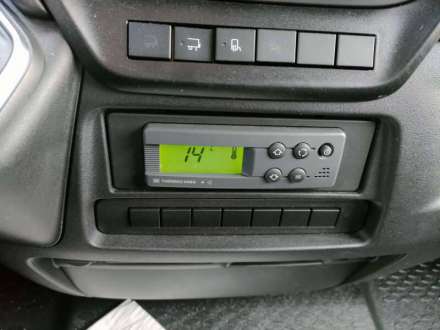 Iveco Daily Chassis Cabine FRIGO POSITIF/NEGATIF 12M3 HAYON RJ 160 CH BVA