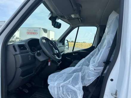 Renault Master Chassis Cabine 20M3 145 CV FOURGON HAYON 3,5 T
