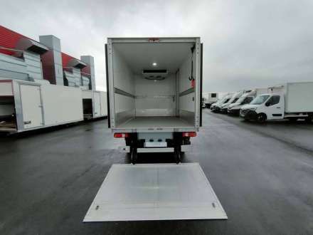 Iveco Daily Chassis Cabine FRIGO 12M3 160 CV ROUES JUMELEES HAYON CAISSE CAZAUX GROUPE CARRIER 3.5 T