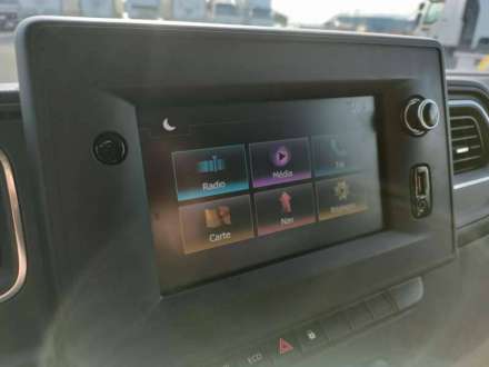 Renault Master Chassis Cabine 20M3 145 CV FOURGON HAYON 3.5T