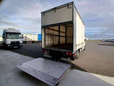 Renault Master Chassis Cabine 20M3 BACHE 145 CV FOURGON HAYON 3,5 T
