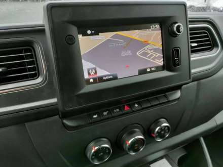 Renault Master Chassis Cabine 20M3 145 CV FOURGON HAYON 3.5T