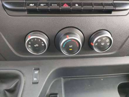 Renault Master Chassis Cabine 20M3 145 CV FOURGON HAYON 3.5T