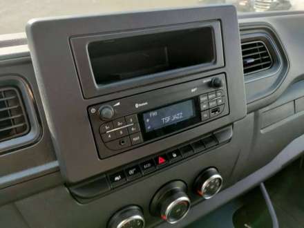 Nissan Nv400 Chassis Cabine 20M3 145 CV FOURGON HAYON 3.5 T