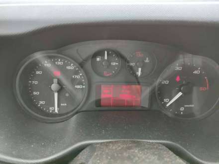 Iveco Daily Chassis Cabine 20M3 136 CV FOURGON RJ HAYON 3,5 T