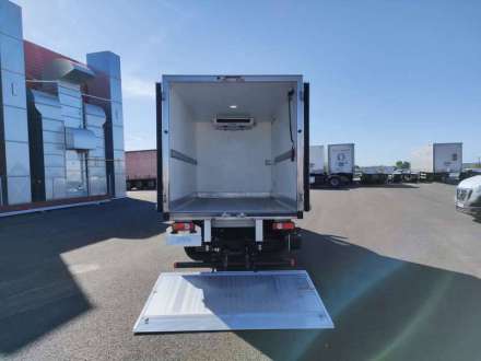 Iveco Daily Chassis Cabine FRIGO 12M3 160 CV RJ HAYON CAISSE CAZAUX GROUPE THERMOKING V300 MAX 3,5 T