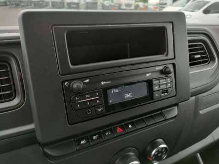 Nissan Interstar Fourgon 20M3 145 CV FOURGON HAYON 3.5 T