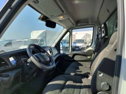 Iveco Daily Chassis Cabine 20M3 160 CV FOURGON RJ HAYON 3,5 T