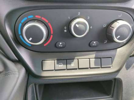 Iveco Daily Chassis Cabine 20M3 160 CV FOURGON RJ HAYON 3,5 T