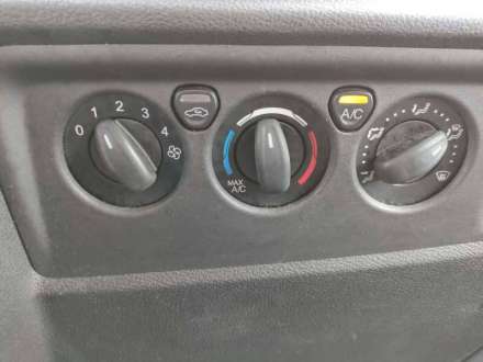 Ford Transit Chassis Cabine 20M3 130 CV FOURGON HAYON 3,5 T