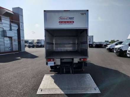 Nissan Interstar Fourgon 20M3 145 CV FOURGON HAYON 3.5 T