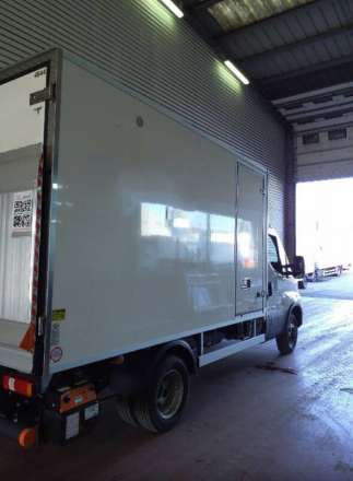 Iveco Daily Chassis Cabine FRIGO 12M3 160 CV RJ HAYON GROUPE PULSOR MT 400 3,5 T