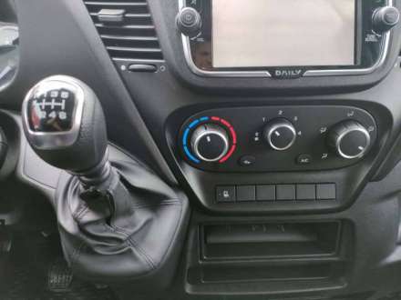 Iveco Daily Chassis Cabine FRIGO 12M3 160 CV ROUES JUMELEES HAYON CAISSE CAZAUX GROUPE CARRIER 3.5 T