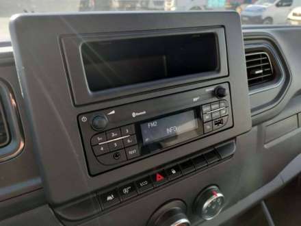Nissan Interstar Chassis Simple Cabine 20M3 145 CV HAYON FOURGON 3.5 T