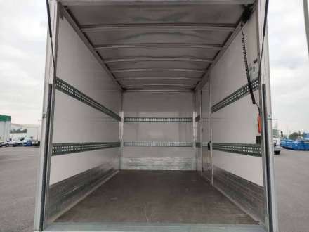 Nissan Interstar Fourgon 20M3 145 CV FOURGON HAYON 3.5 T