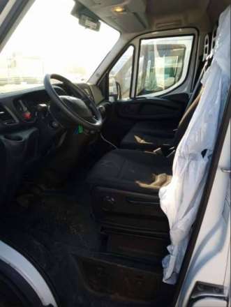 Iveco Daily Chassis Cabine FRIGO 12M3 140 CV RJ HAYON CAISSE CAZAUX GROUPE THERMOKING V300 MAX 3,5 T