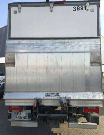 Iveco Daily Chassis Cabine 20M3 136 CV FOURGON RJ HAYON 3,5 T