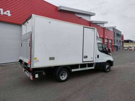 Iveco Daily Chassis Cabine FRIGO POSITIF/NEGATIF 14M3 160 CV RJ HAYON 3,5 T