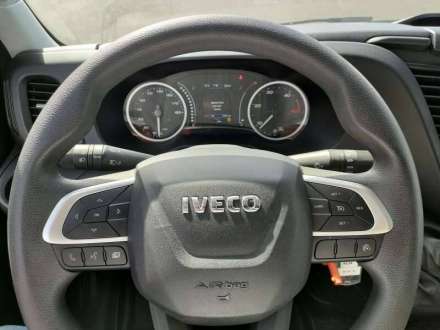 Iveco Daily Chassis Cabine 20M3 160 CV FOURGON RJ HAYON 3,5 T