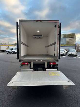 Iveco Daily Chassis Cabine FRIGO 12M3 160 CV RJ HAYON CAISSE CAZAUX GROUPE THERMOKING V300 MAX 3,5 T